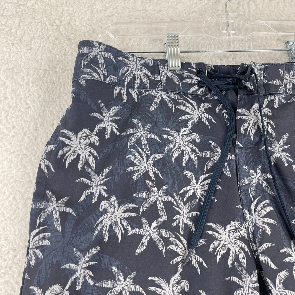 Travis‎ Mathew Sand Bar Board Shorts Mens Size 32 Blue Palm Trees Swimwear Beach